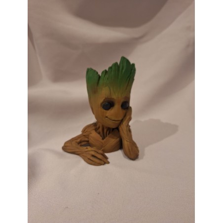 baby groot pintado a mano hand made