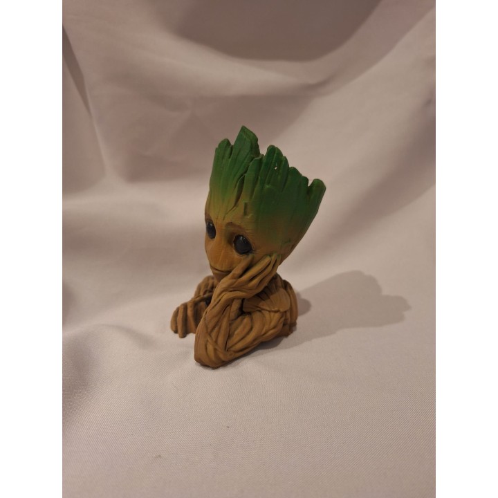 baby groot pintado a mano hand made
