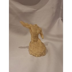 Busto hecho en resina minimalista