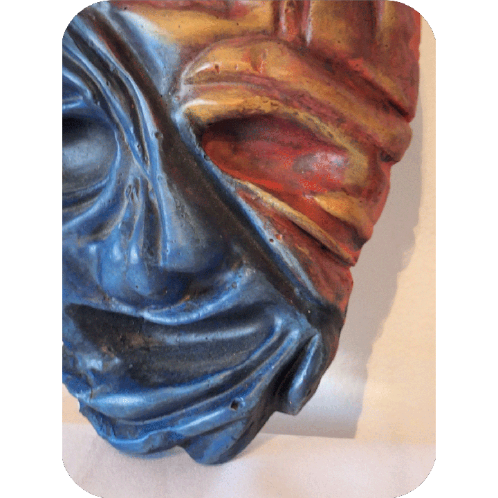 Mascara bajo relieve concreto pintura acrilica