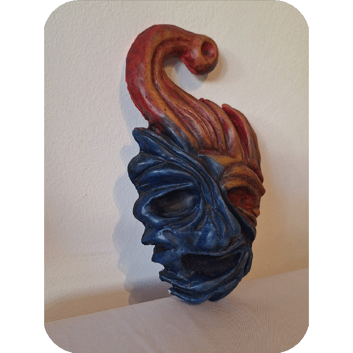 Mascara bajo relieve concreto pintura acrilica