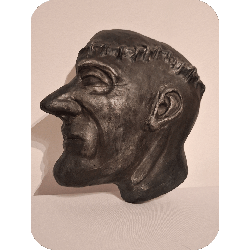 Pensamientos giratorios bajo relieve